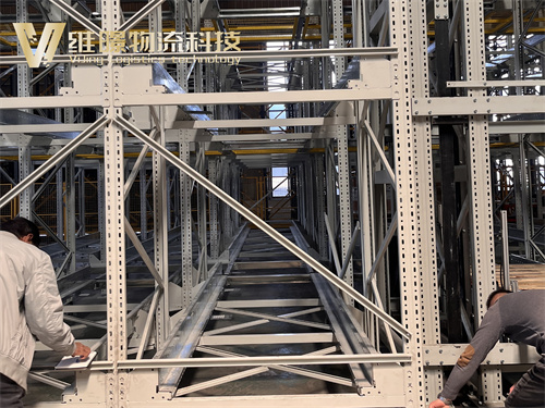 四向穿梭車立庫(kù)為何成企業(yè) “香餑餑”？從效率、成本到柔性的全維度破局